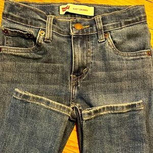 Boys Levi’s skinny denim jeans.
